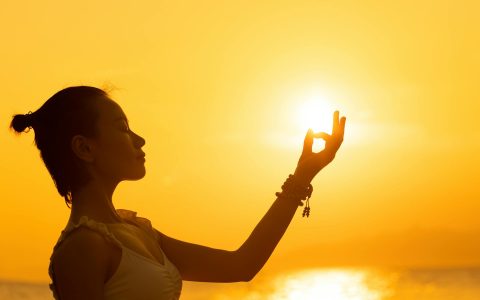 Meditação Cíclica: onde o movimento prepara o silêncio